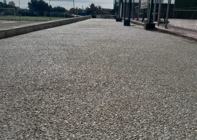 Pavimento de Árido Lavado en pistas de tenis de Reus.