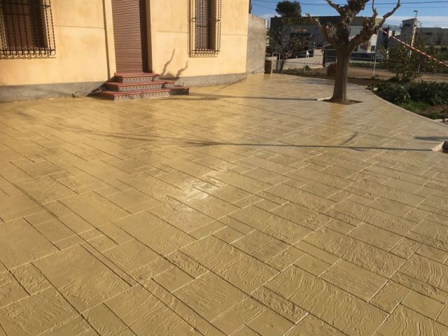 pavimento de hormigón impreso Tarragona (24)