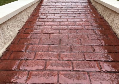 Impreso molde adoquin andorra color 107 y desencofrante gris oscuro.