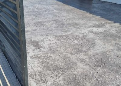 Pavimento Impreso con molde Manta color gris.