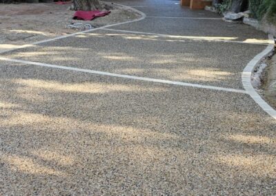 Pavimento de árido lavado restaurante Tarragona.1